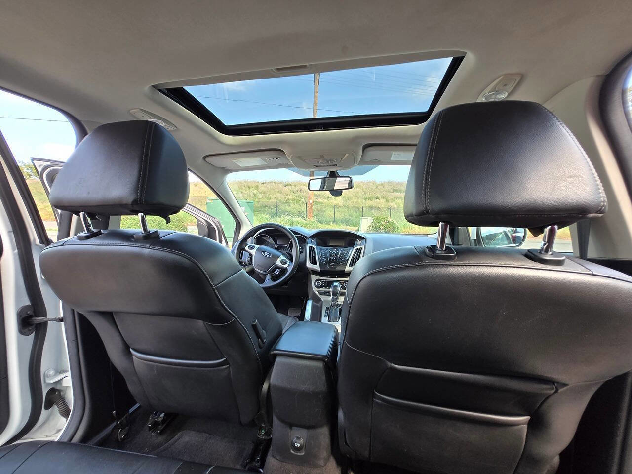 Used 2012 Ford Focus SEL FWD image 31