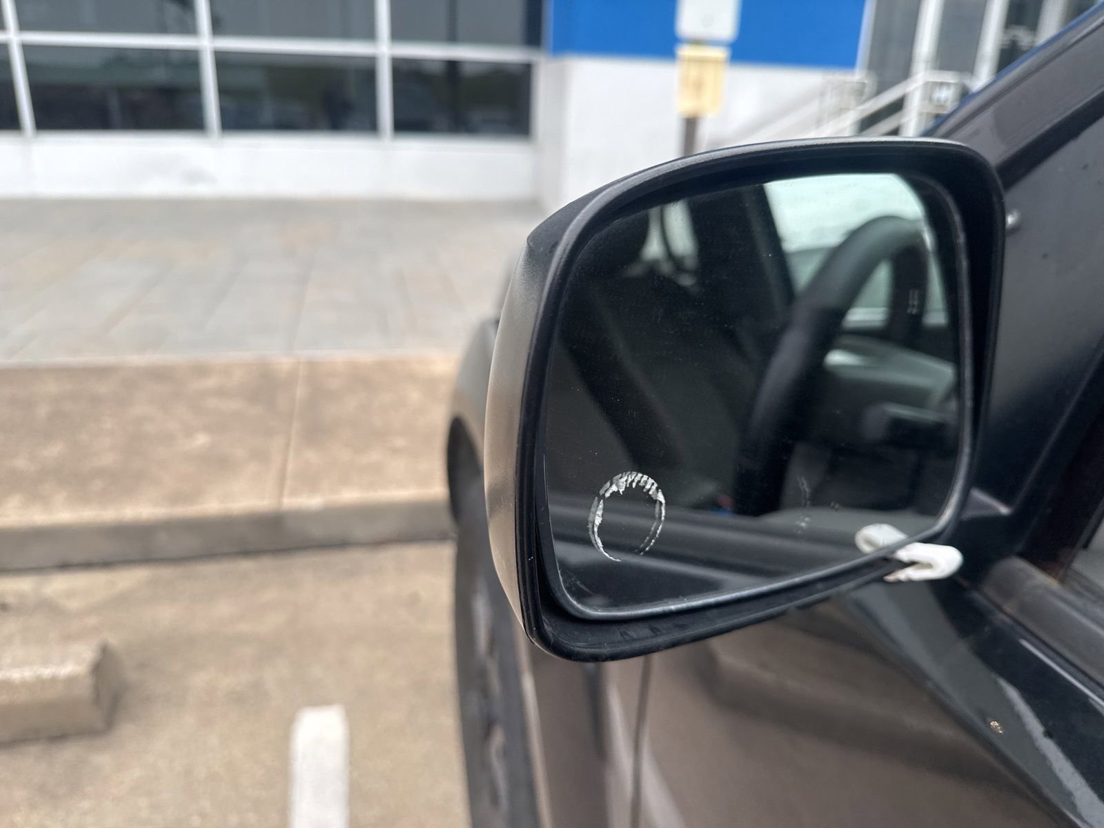 Used 2019 Nissan Frontier SV RWD image 9