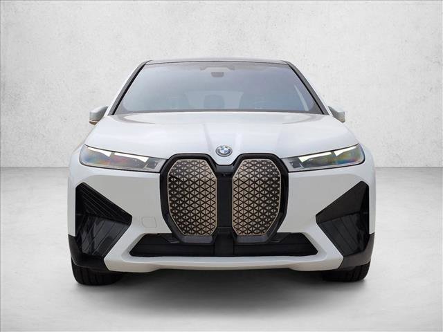 Used 2023 BMW iX xDrive50 w/ Premium Package image 2