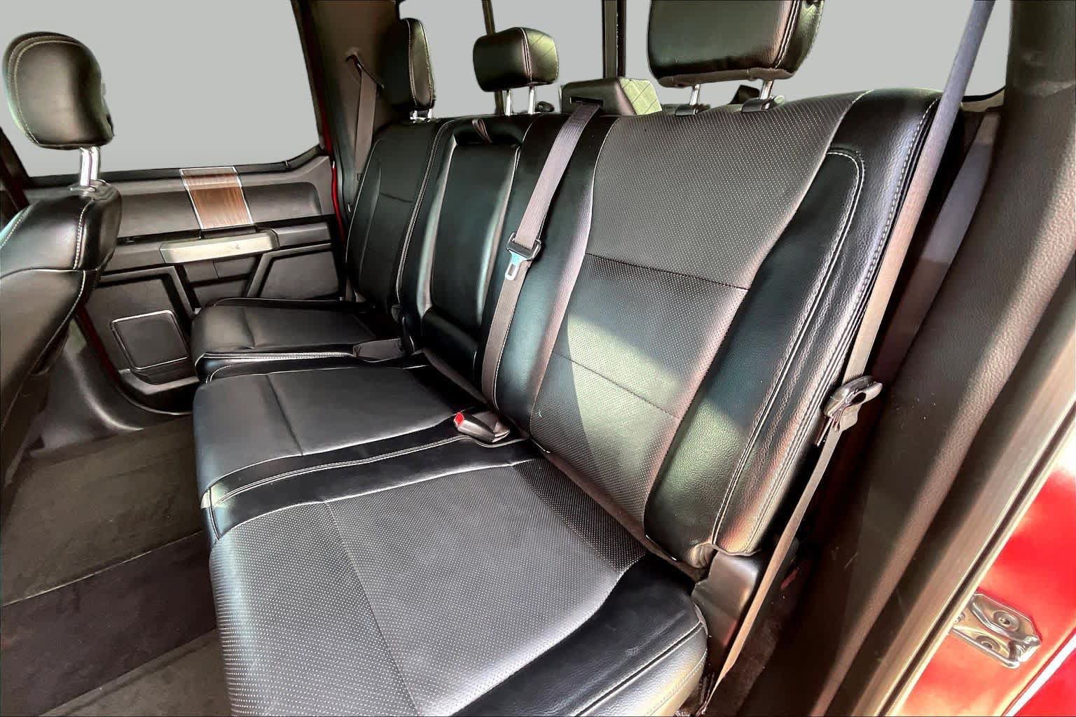 Used 2016 Ford F150 Lariat w/ Equipment Group 502A Luxury AWD/4WD image 21