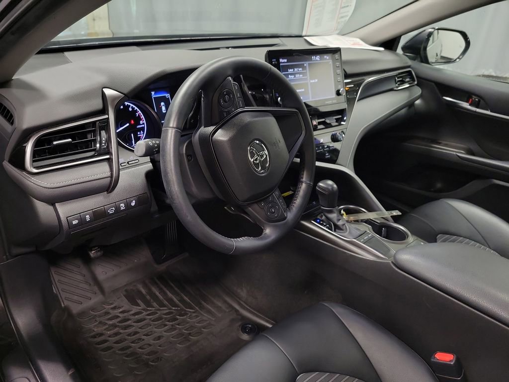 Used 2023 Toyota Camry SE w/ Cold Weather Package FWD image 13