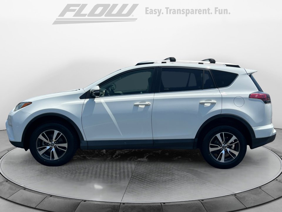 Used 2018 Toyota RAV4 XLE FWD image 5