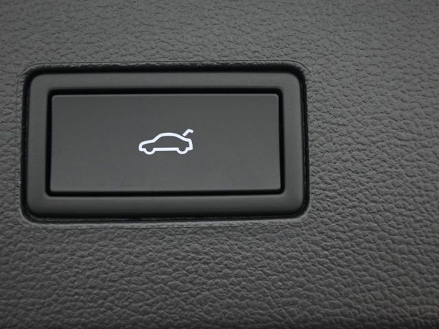 New 2026 Volkswagen Atlas Peak Edition image 16