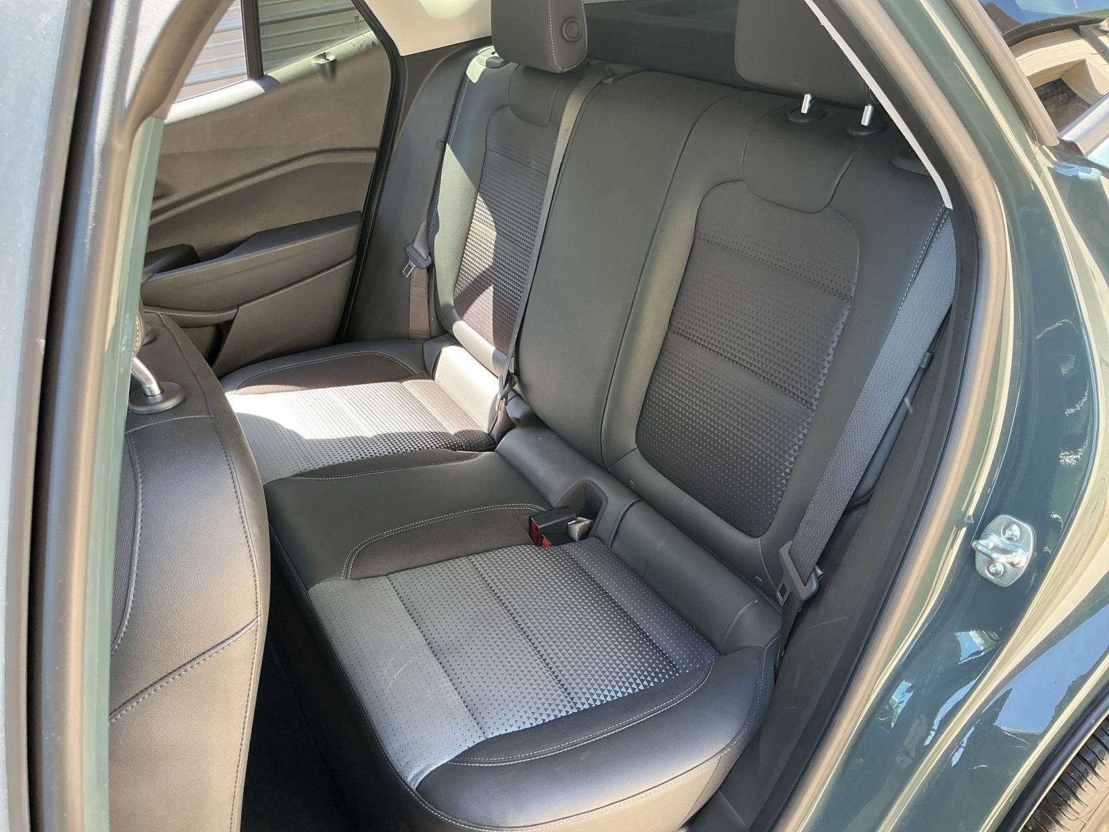 Used 2025 Chevrolet Trax LT FWD image 33