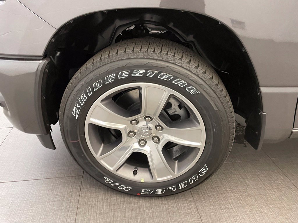New 2026 RAM 1500 Express RWD image 9