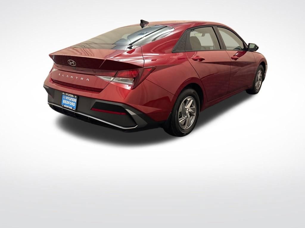 Certified 2026 Hyundai Elantra SE image 5