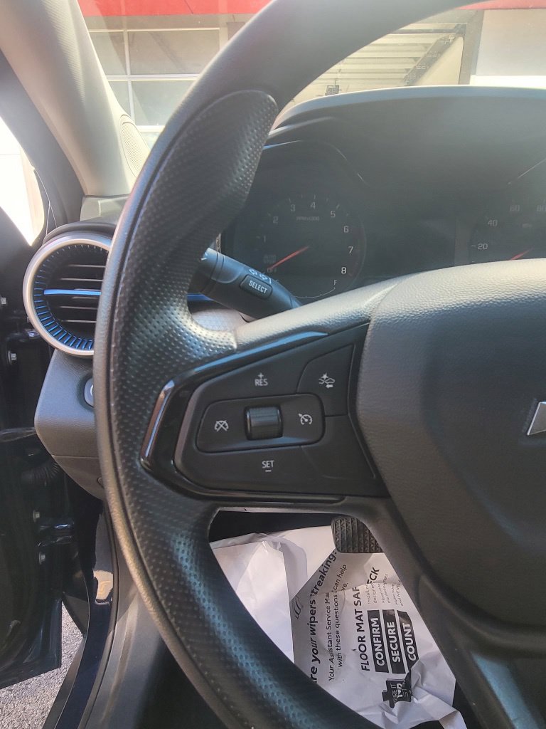 Used 2024 Chevrolet Trax LS w/ LS Convenience Package FWD image 23