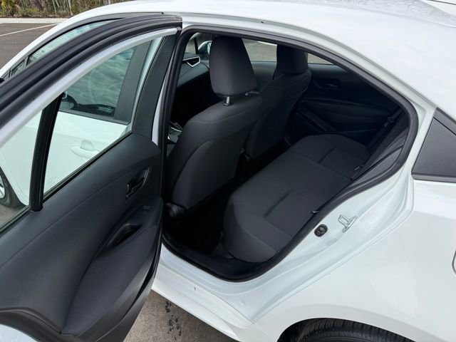 Used 2024 Toyota Corolla LE image 6