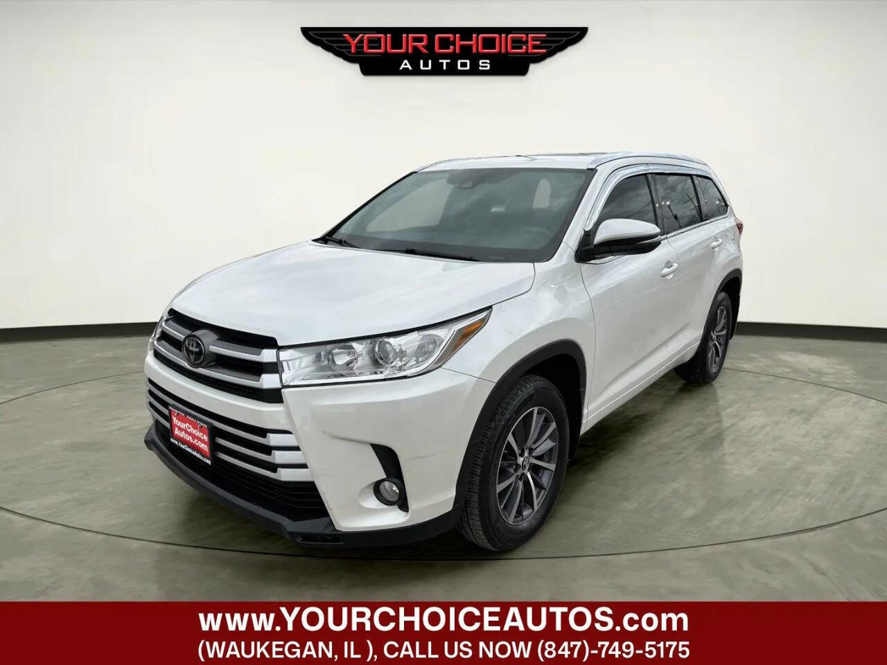 Used 2017 Toyota Highlander XLE image 1