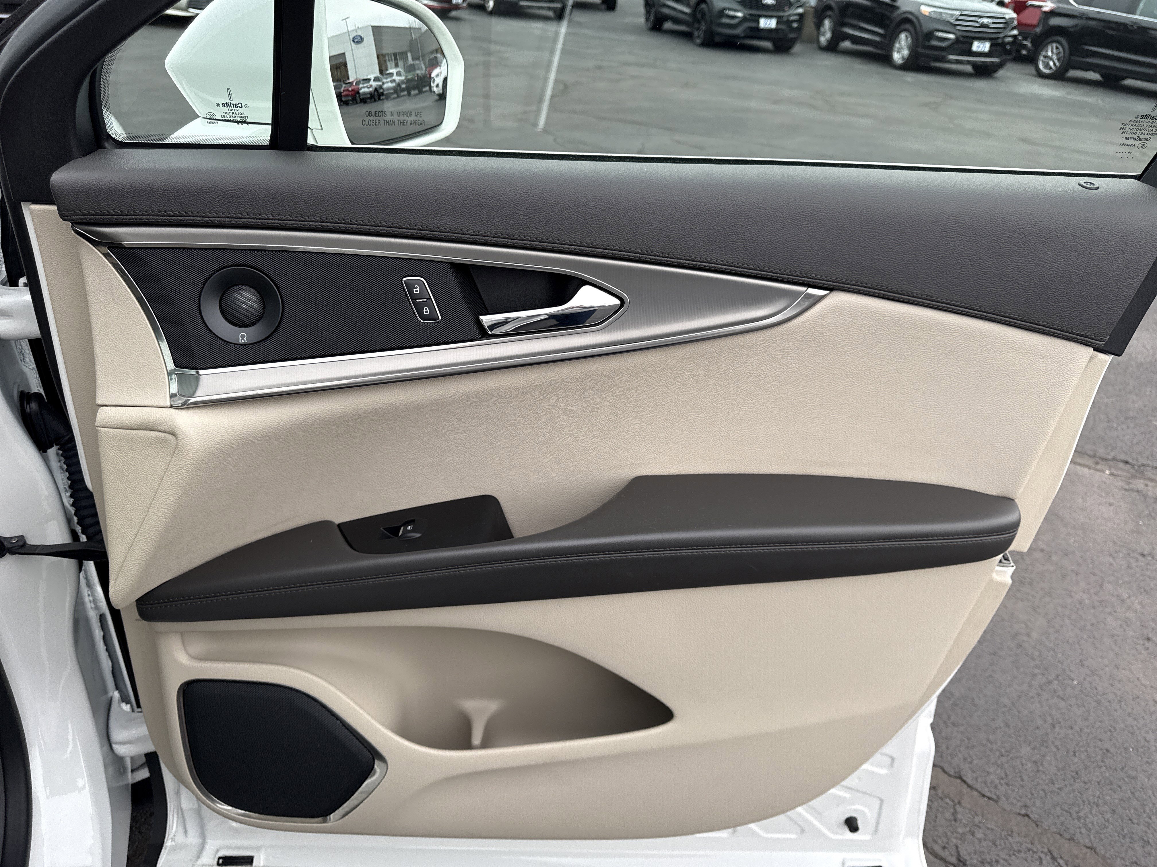 Used 2020 Lincoln Nautilus Reserve w/ Equipment Group 201A image 29