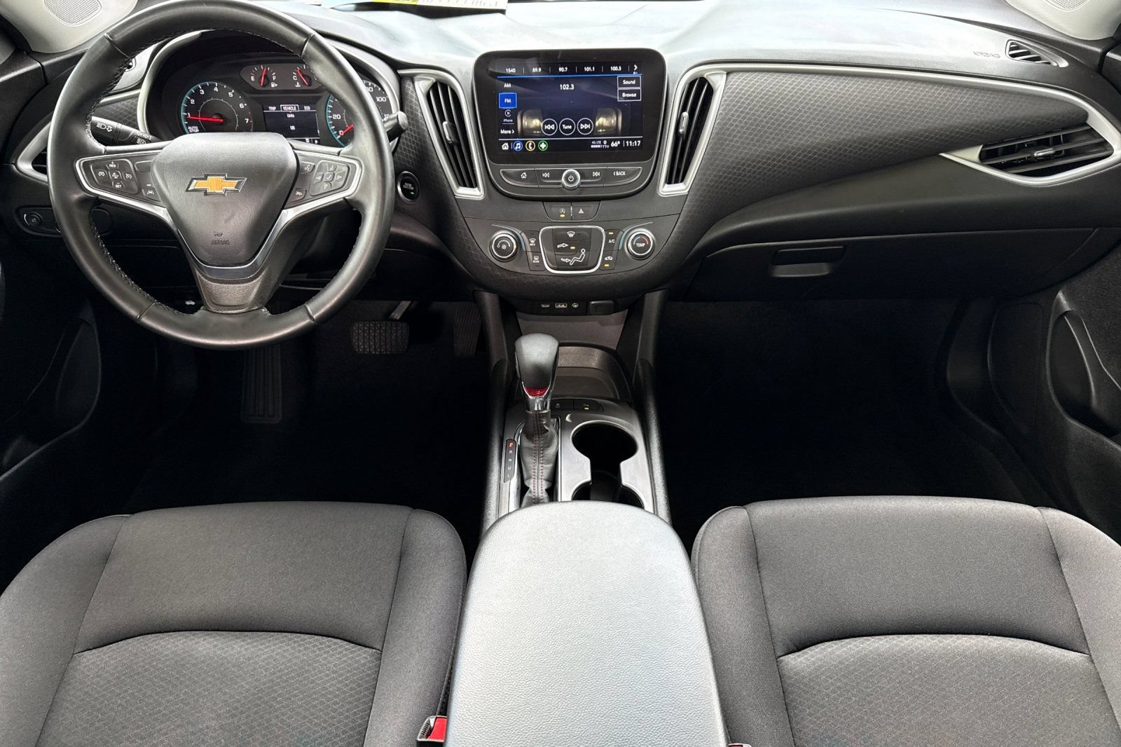 Used 2025 Chevrolet Malibu RS FWD image 20