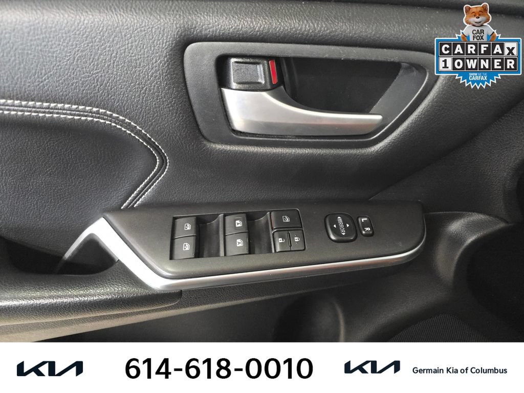 Used 2017 Toyota Camry XLE FWD image 26