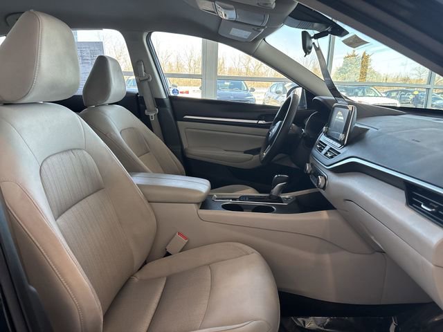 Used 2022 Nissan Altima 2.5 SV image 18