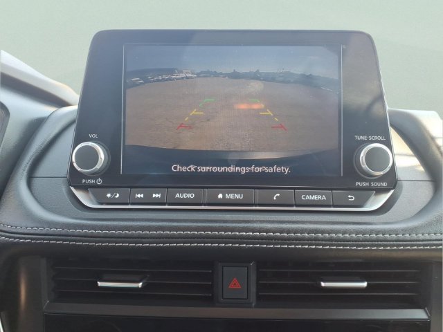 Used 2023 Nissan Rogue SV AWD/4WD image 19
