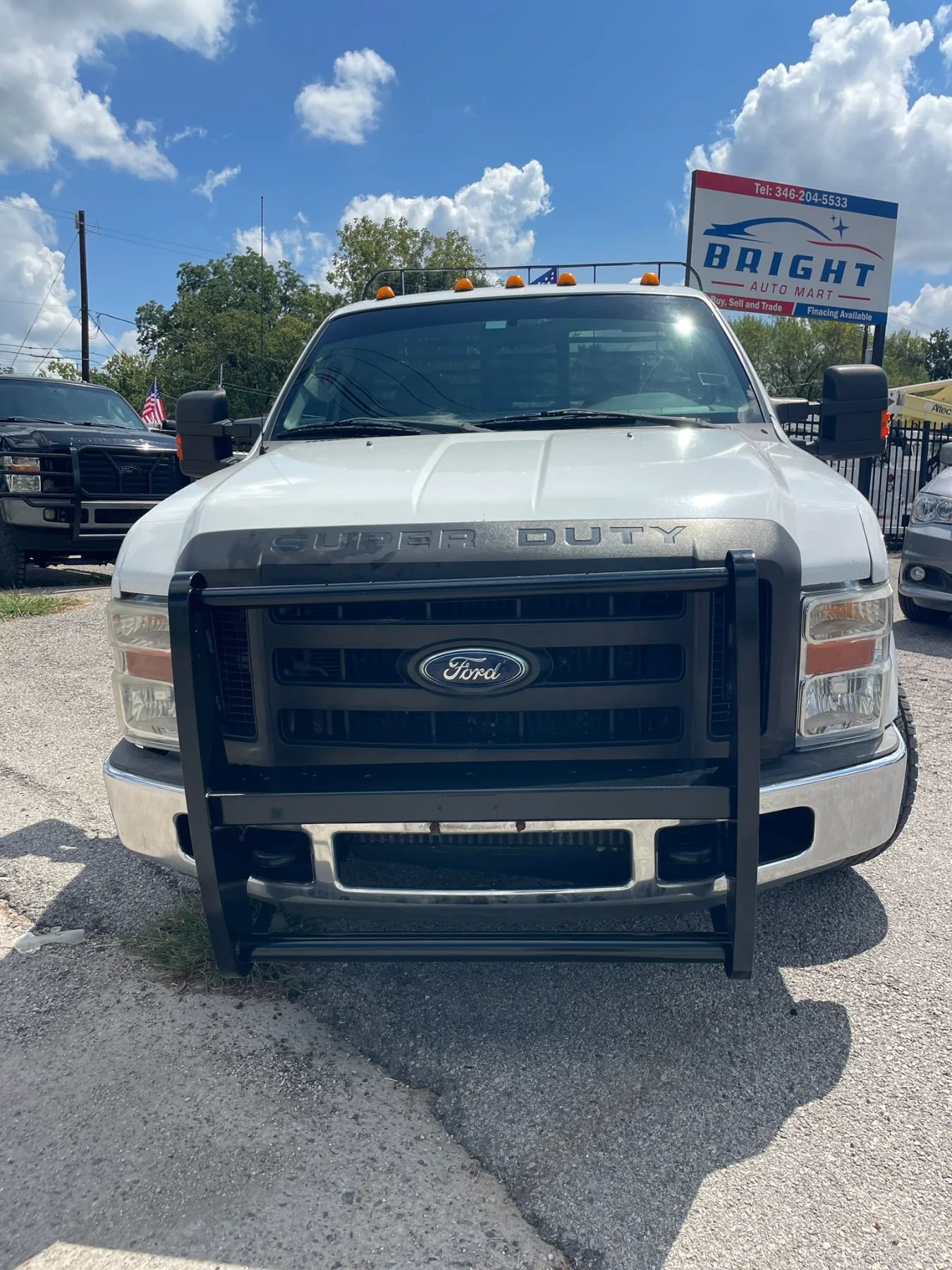 Used 2010 Ford F350 XLT RWD image 2