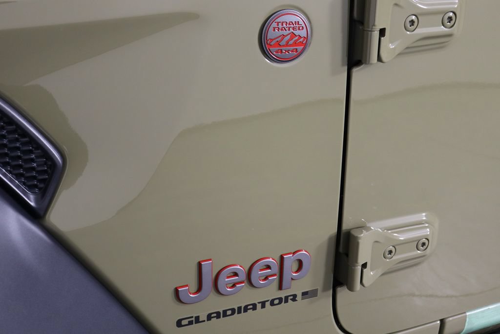 New 2026 Jeep Gladiator Rubicon w/ Steel Power Dome Hood Package AWD/4WD image 39