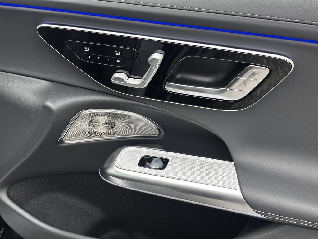 New 2026 Mercedes-Benz E 53 AMG e 4MATIC Wagon image 17