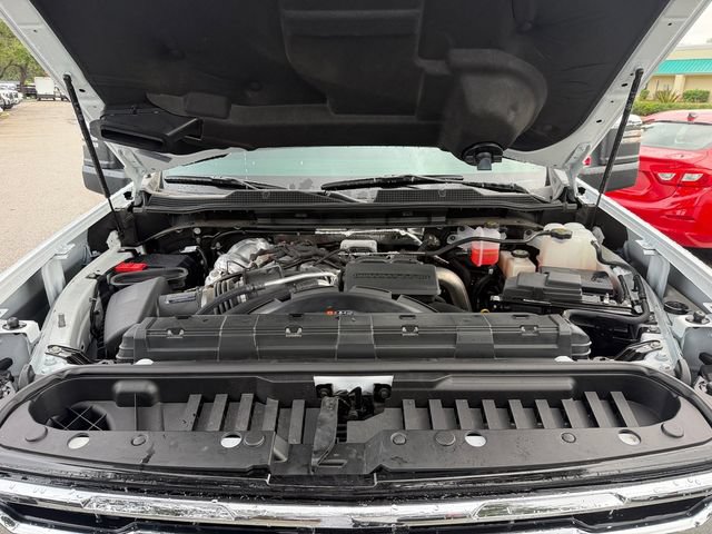 Used 2026 Chevrolet Silverado 2500 LTZ w/ LTZ Convenience Package AWD/4WD image 19