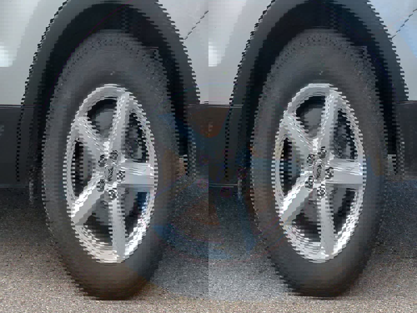 Used 2019 Ford Explorer XLT w/ Equipment Group 201A image 14