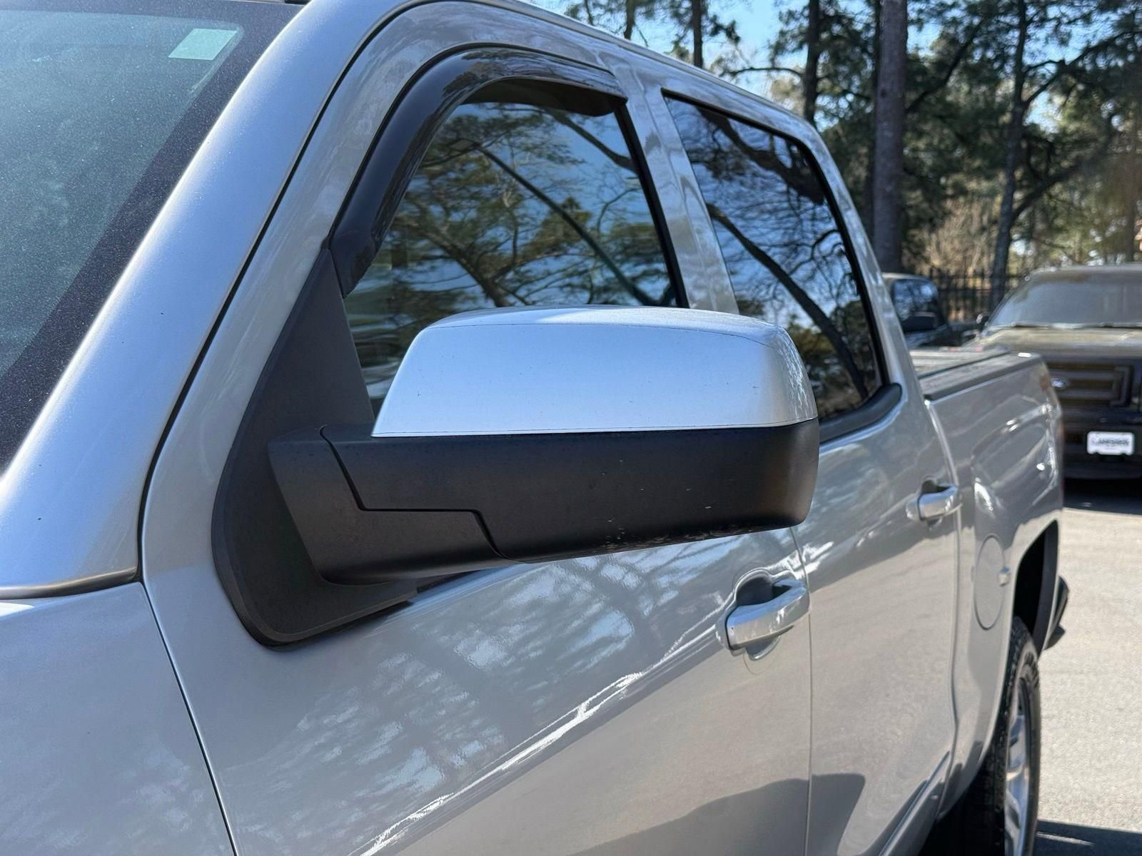 Used 2018 Chevrolet Silverado 1500 LT w/ All Star Edition AWD/4WD image 18