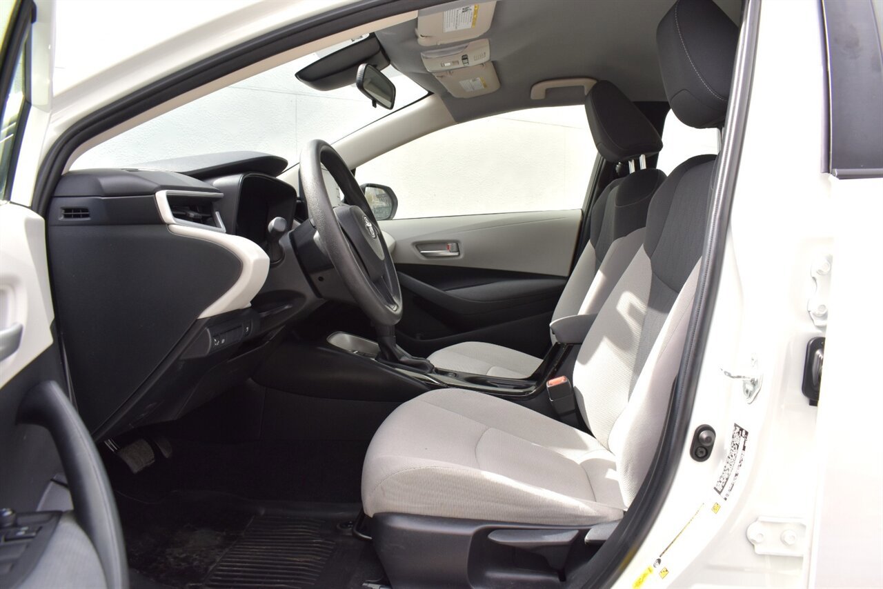Used 2021 Toyota Corolla LE FWD image 10