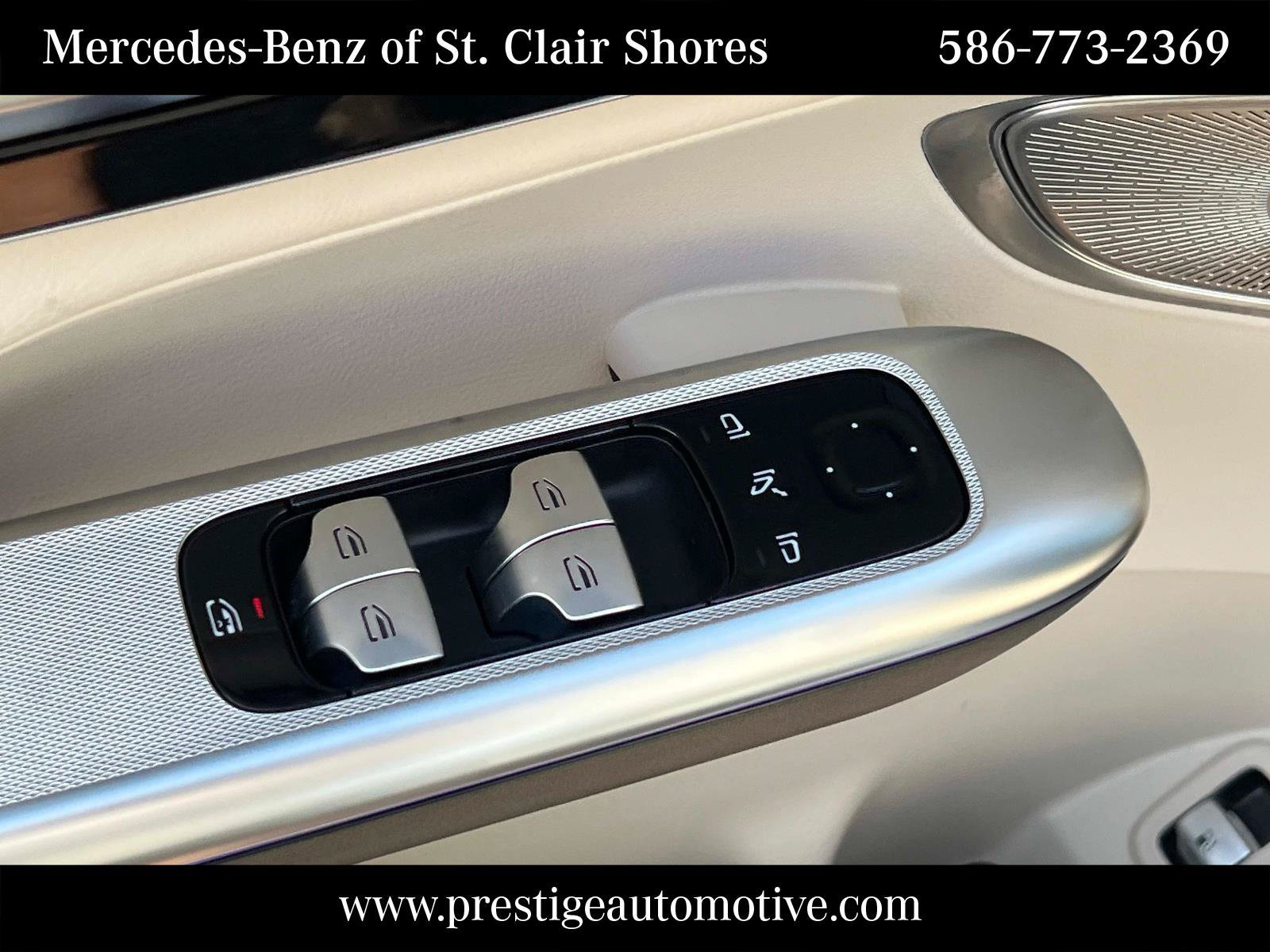 Used 2025 Mercedes-Benz GLC 350e 4MATIC image 21