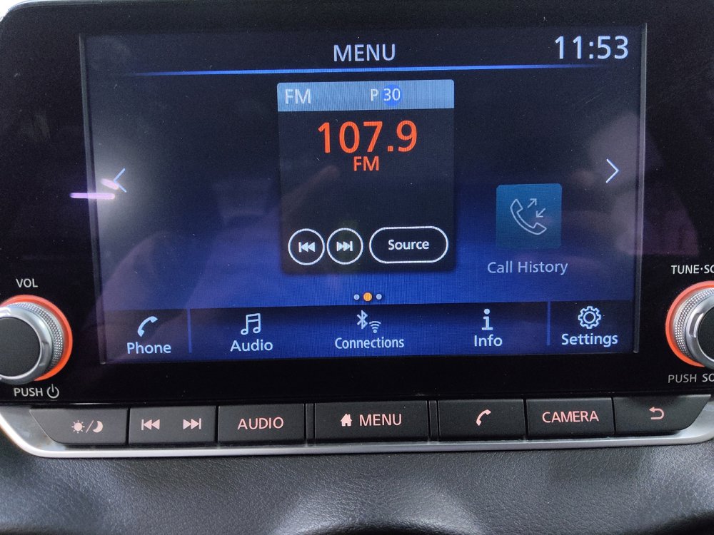 Used 2025 Nissan Sentra SV image 25