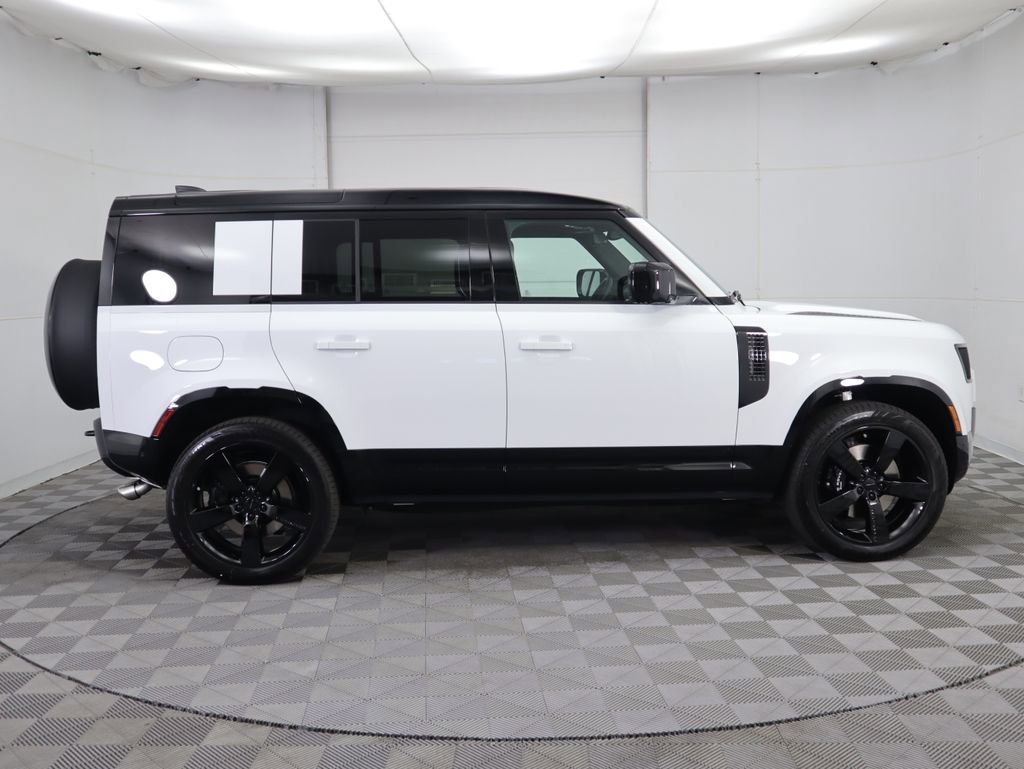 New 2026 Land Rover Defender 110 V8 image 4