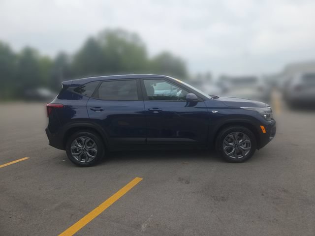 Certified 2026 Kia Seltos LX AWD/4WD image 8