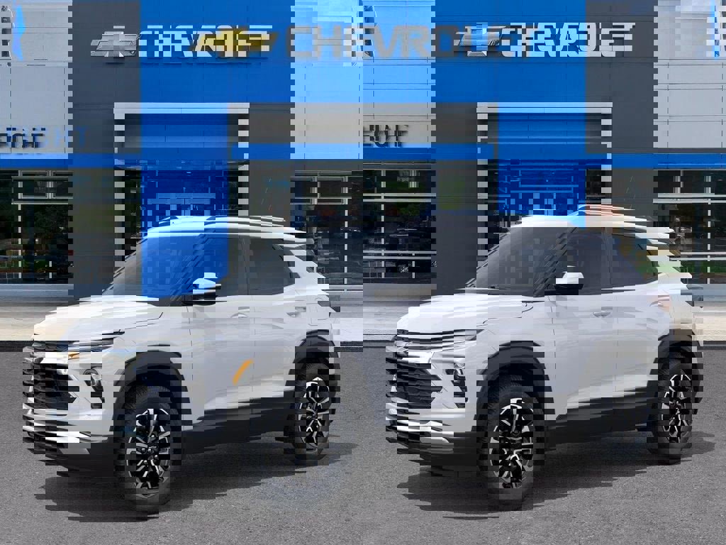 New 2026 Chevrolet TrailBlazer LT image 2