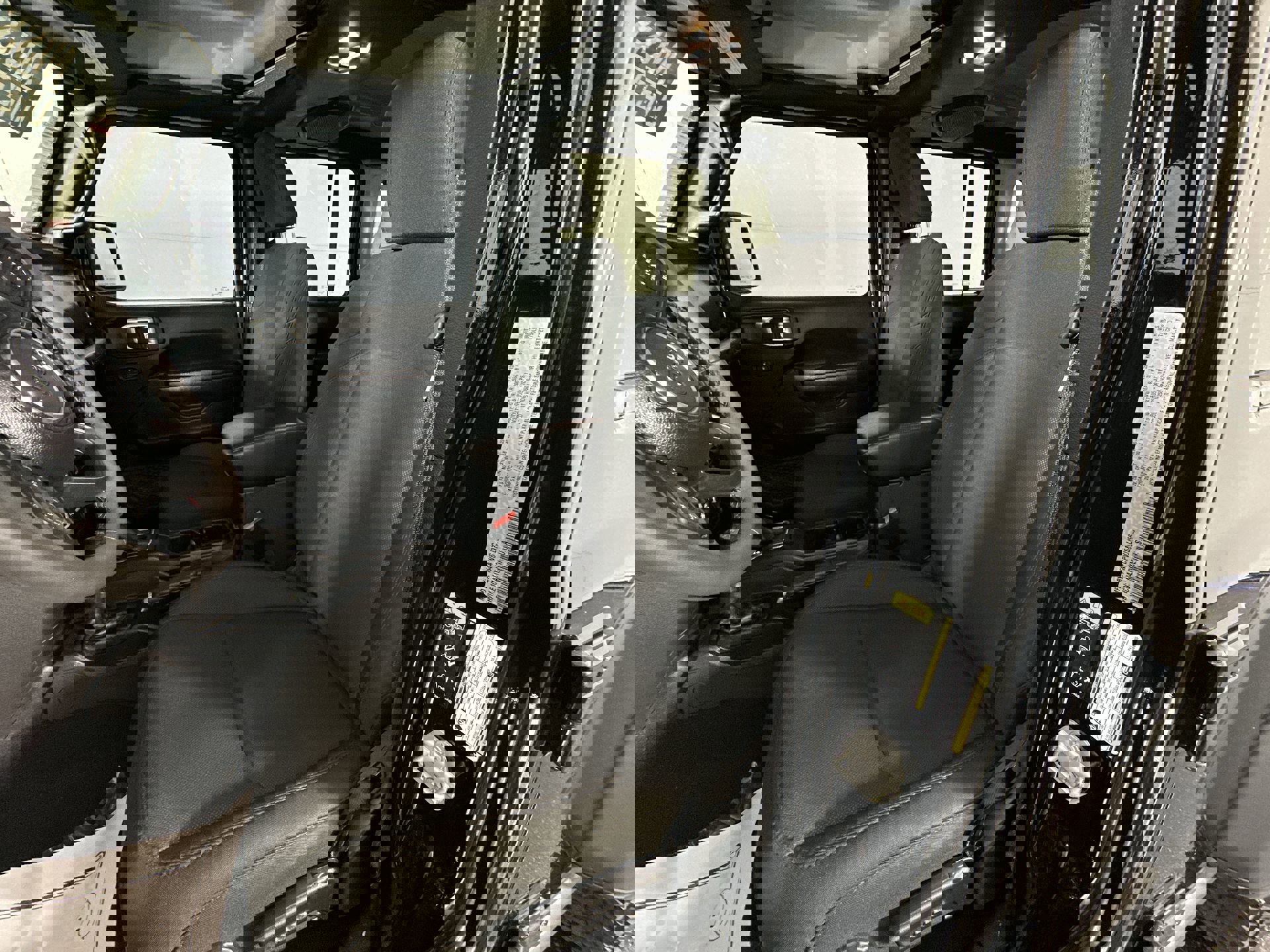 Used 2023 Jeep Wrangler Unlimited w/ Cold Weather Group image 15