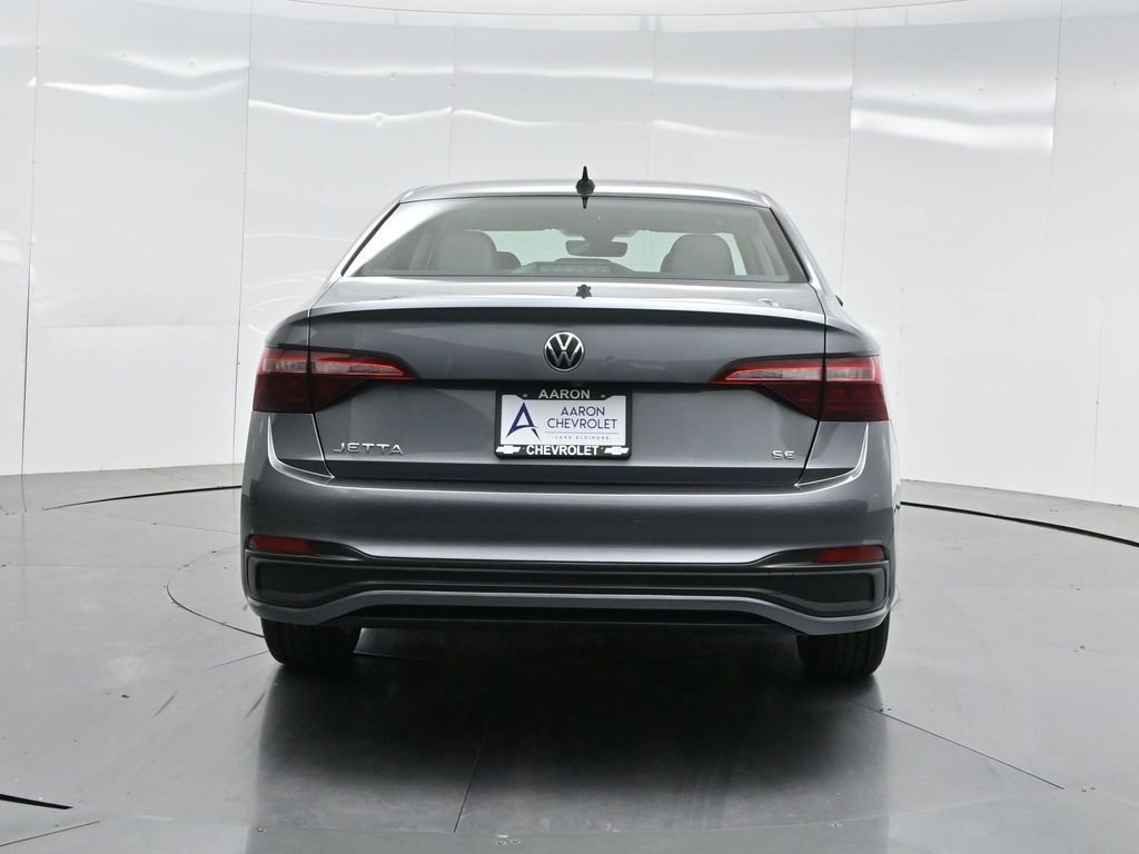 Used 2022 Volkswagen Jetta SE image 49