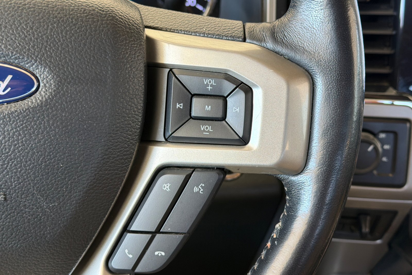 Certified 2022 Ford F250 Lariat w/ Lariat Ultimate Package AWD/4WD image 28