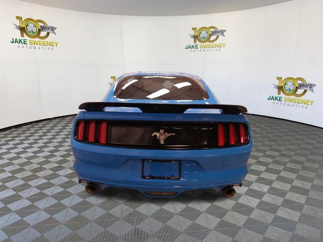 Used 2017 Ford Mustang Coupe image 9