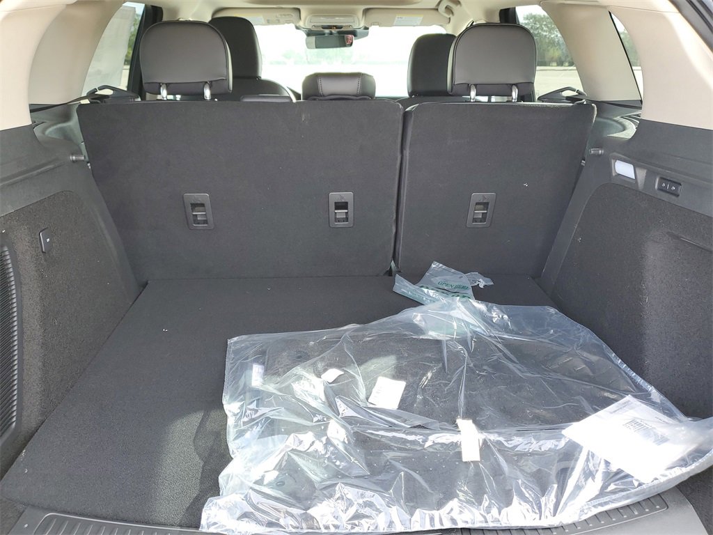 New 2026 Lincoln Corsair Reserve w/ Jet Appearance Package image 6