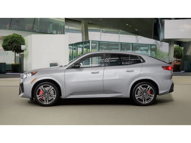 New 2026 BMW X2 xDrive28i w/ Technology Package AWD/4WD image 4
