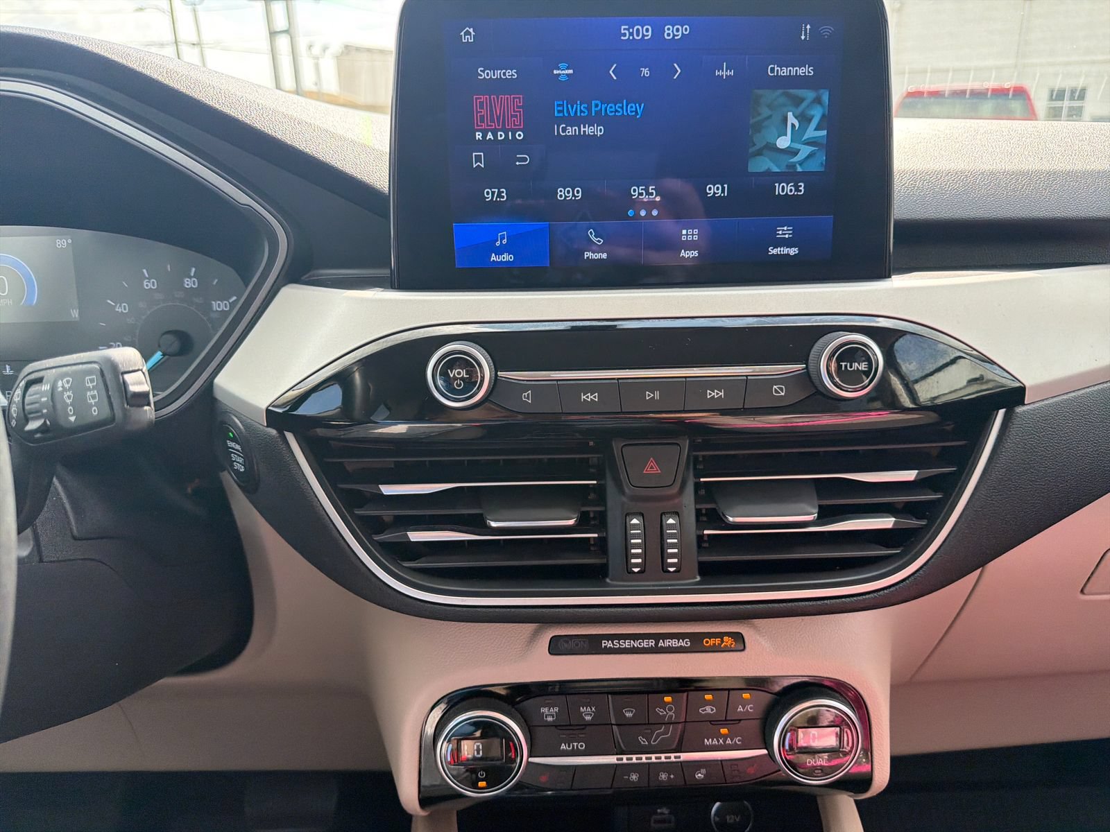 Used 2021 Ford Escape SEL AWD/4WD image 25