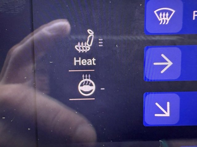 New 2025 Jeep Grand Cherokee L Limited image 28