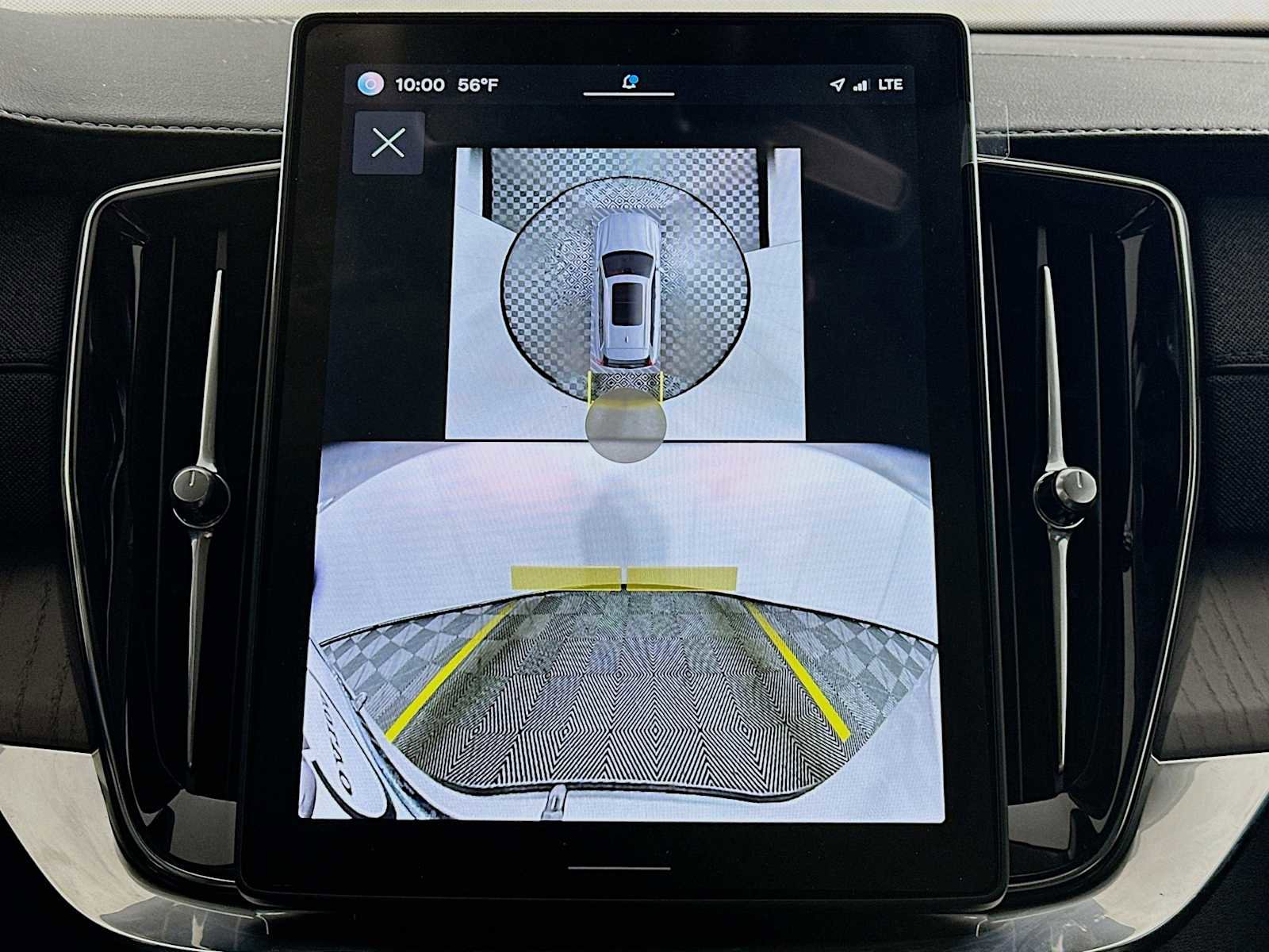 Used 2025 Volvo XC90 T8 Ultra w/ Protection Package Premier image 15