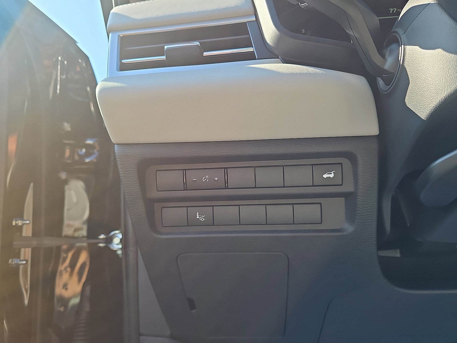 New 2025 Mitsubishi Outlander AWD image 14