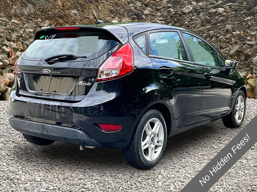Used 2019 Ford Fiesta SE FWD image 2