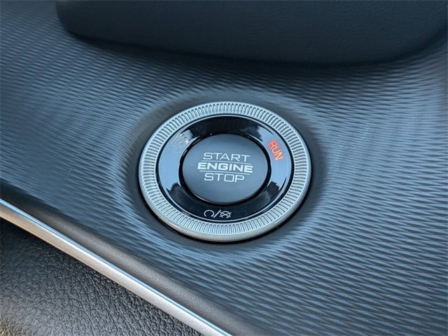 New 2025 Jeep Grand Cherokee Altitude image 22