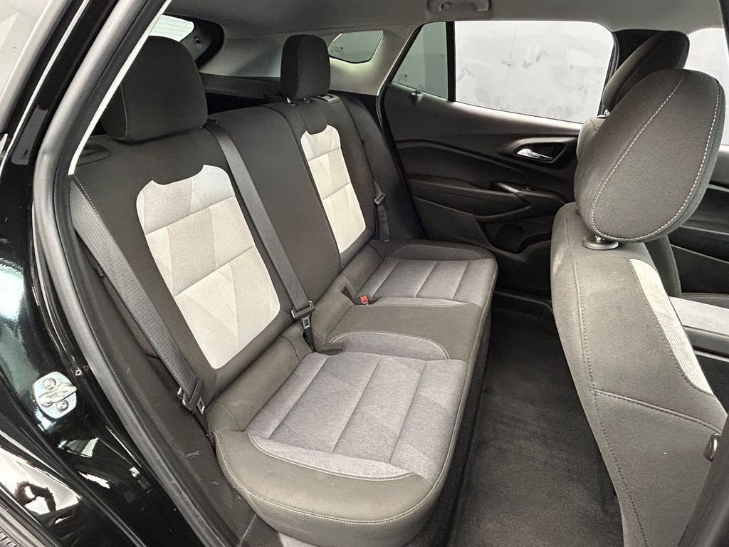 Used 2024 Chevrolet Trax LS image 38