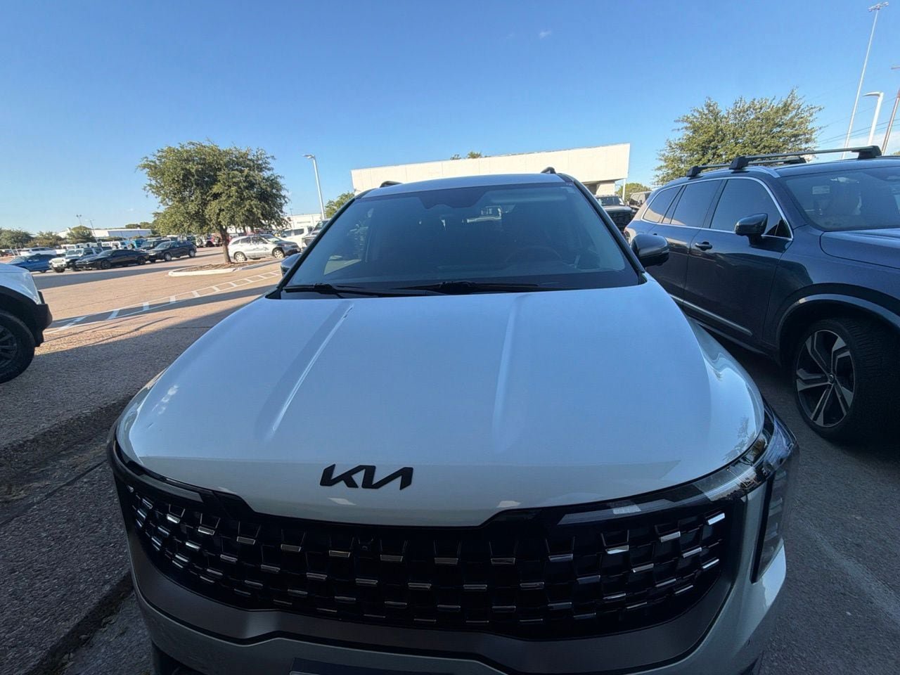 Used 2026 Kia Carnival SX Prestige FWD image 2