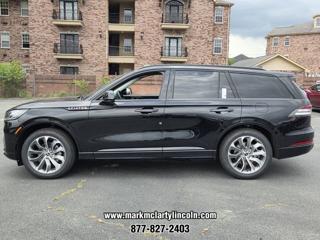 New 2026 Lincoln Aviator AWD w/ Jet Appearance Package image 2