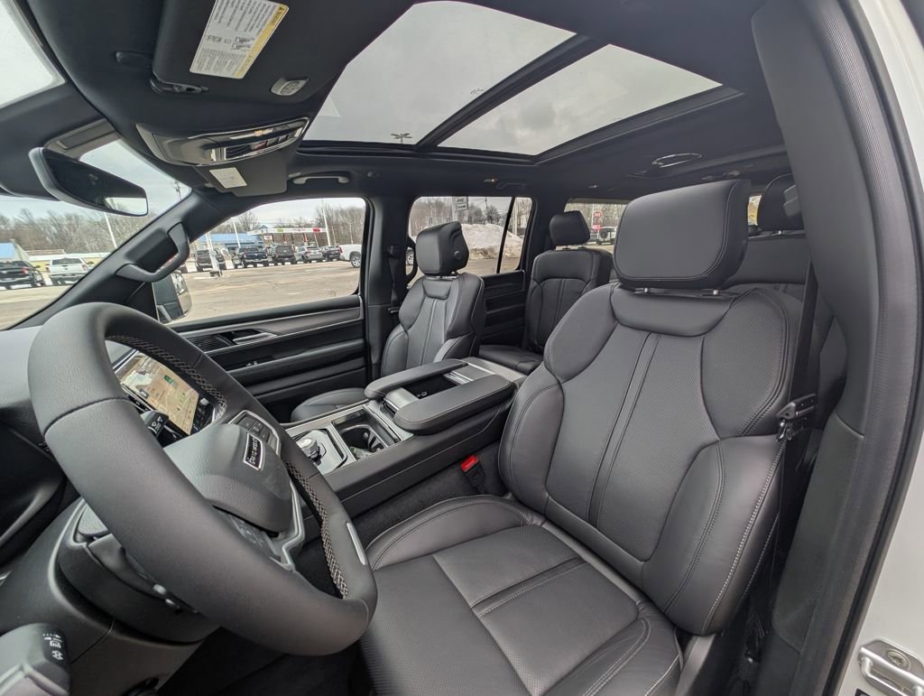 New 2026 Jeep Grand Wagoneer L Limited w/ Premium Group II image 13