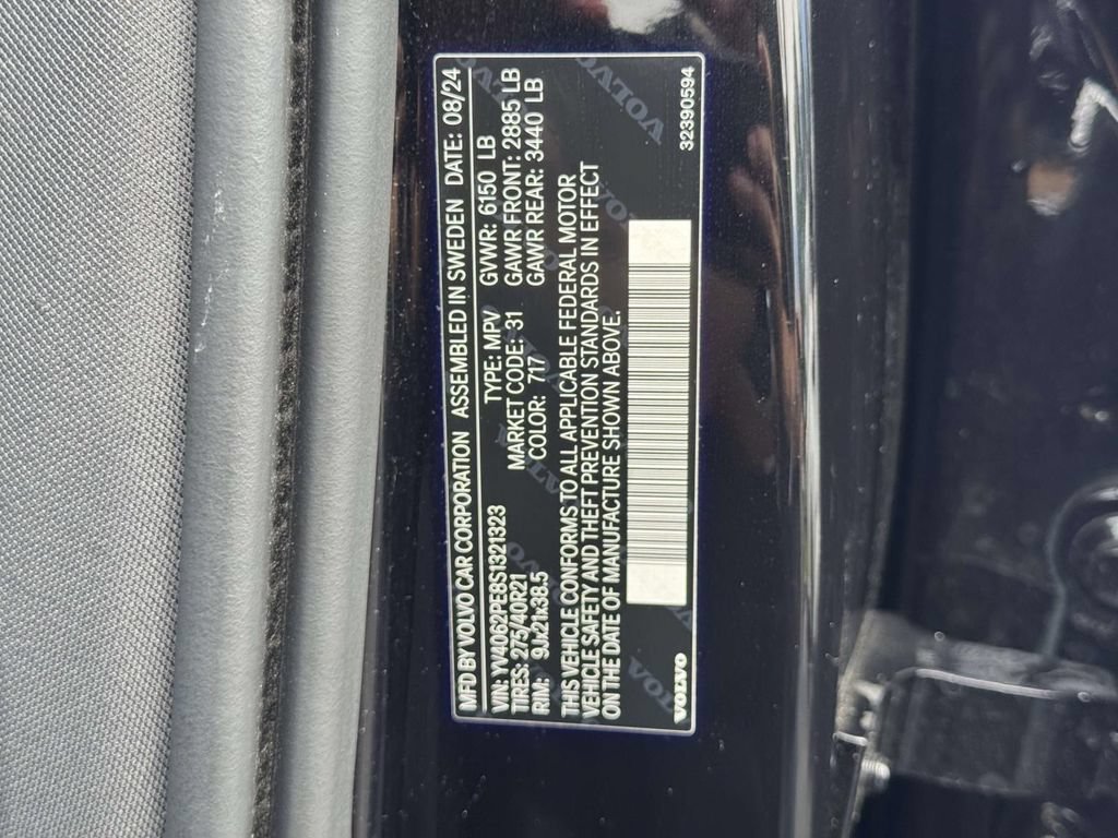 Certified 2025 Volvo XC90 B6 Plus w/ Protection Package Premier AWD/4WD image 16
