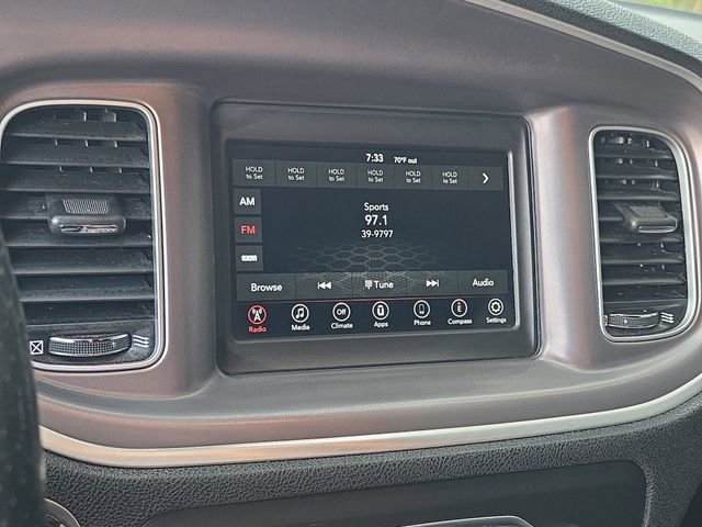 Used 2022 Dodge Charger SXT RWD image 16