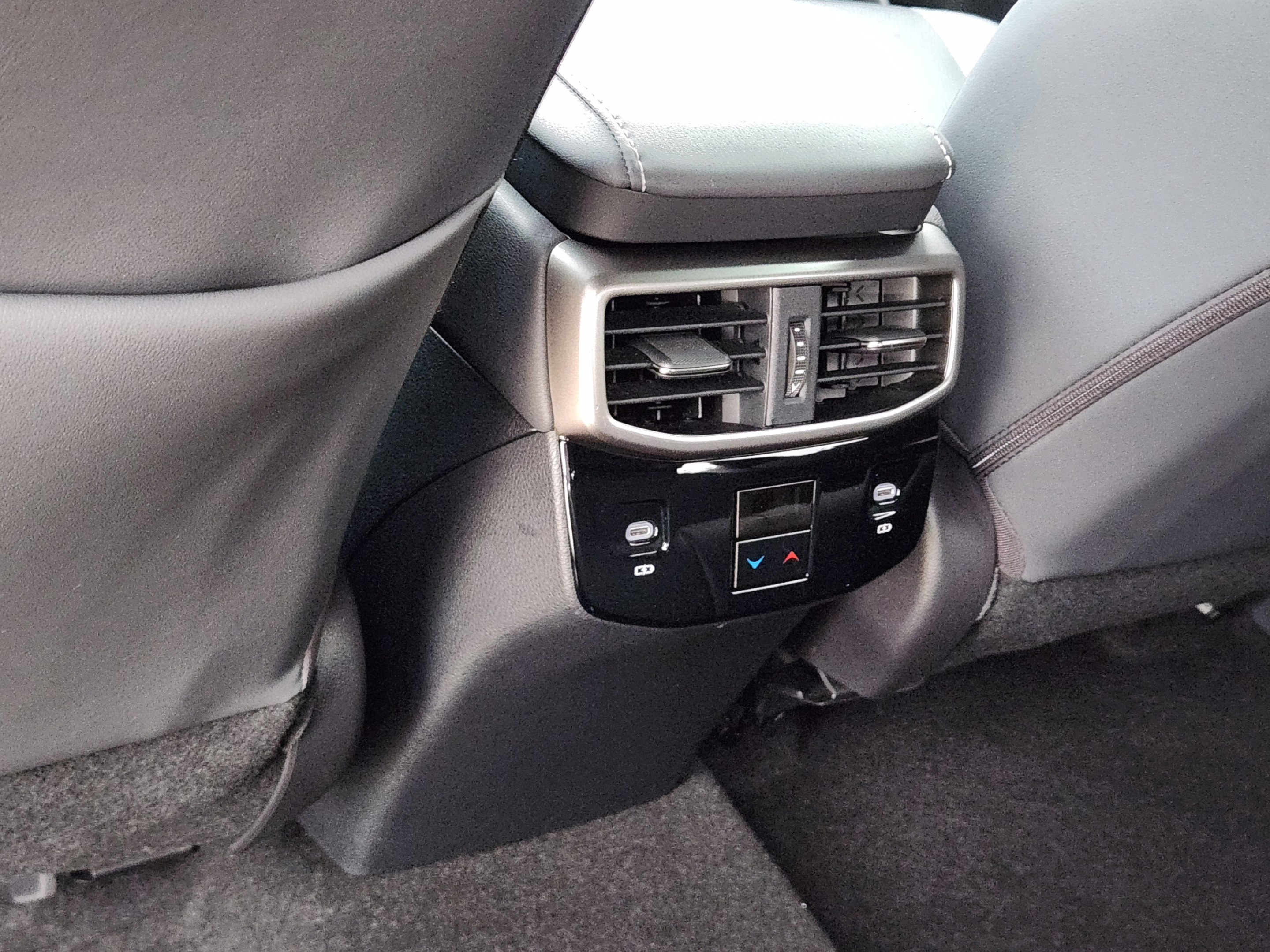 Certified 2023 Lexus RX 350 Premium Plus w/ Cold Area Package FWD image 25