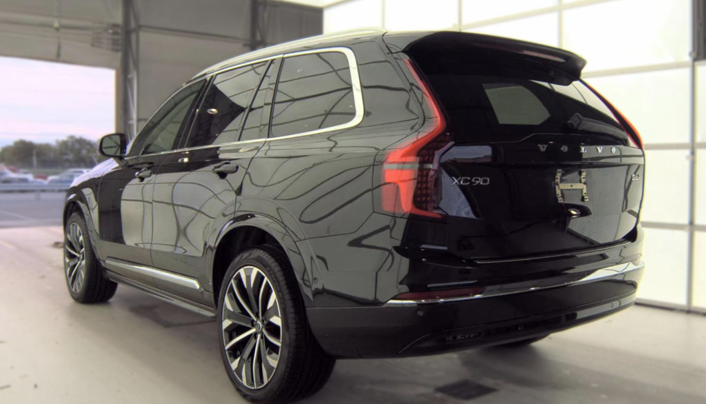 Used 2026 Volvo XC90 B6 Plus AWD/4WD image 6